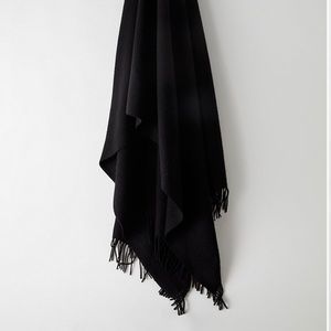 Wilfred Classic Black Wool Scarf